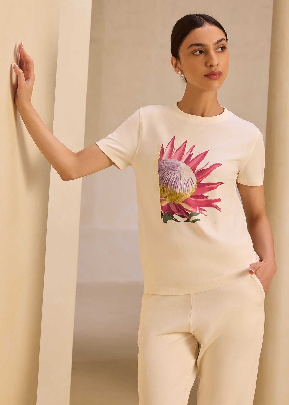 iCotton Protea Graphic Tee