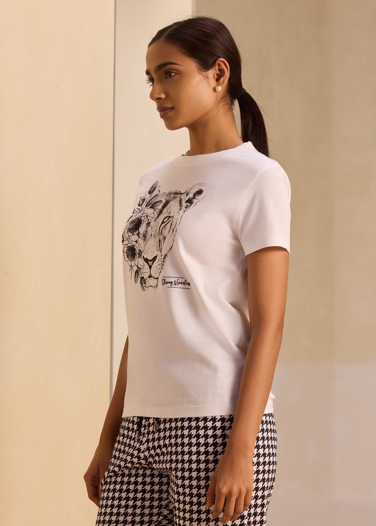 iCotton Embroidered Graphic Tee
